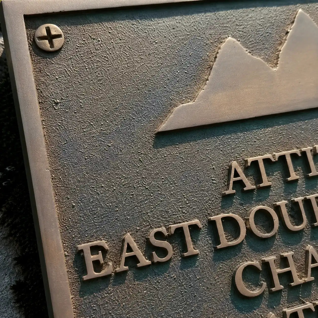 Bronze memorial and commemorative plaque with custom engraving