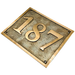 Placa de placa de número de casa de latón BNP86