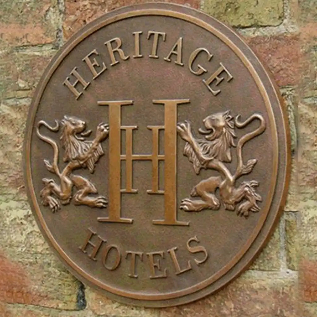 Bronze address sign for home |
Outdoor bronze address plaque