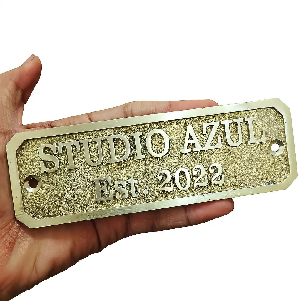Brass plaques: Personalized with Name