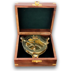 Brújula con reloj de sol con caja de madera SC95